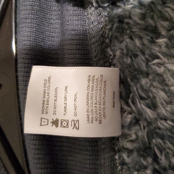 Vancouver Whitecaps Sweatshirt - Picture 8 of 9